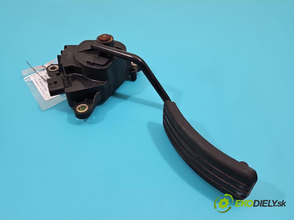 Renault Scenic II 2003-2009 1.6 16V 113 hp manual 83 kW 1598 cm3 5- pedal plyn: potenciometr: 8200159645