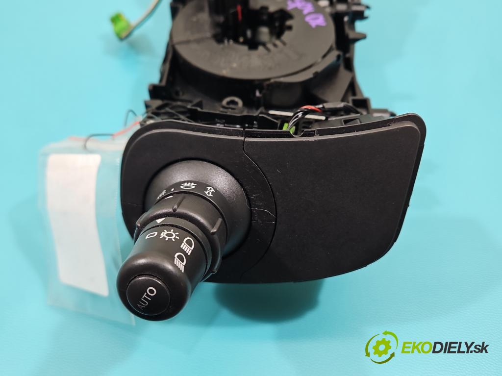 Renault Scenic II 2003-2009 1.6 16V 113 HP manual 83 kW 1598 cm3 5- prepínač komplex: 8200127727 (Prepínacie páčky pod volantom)