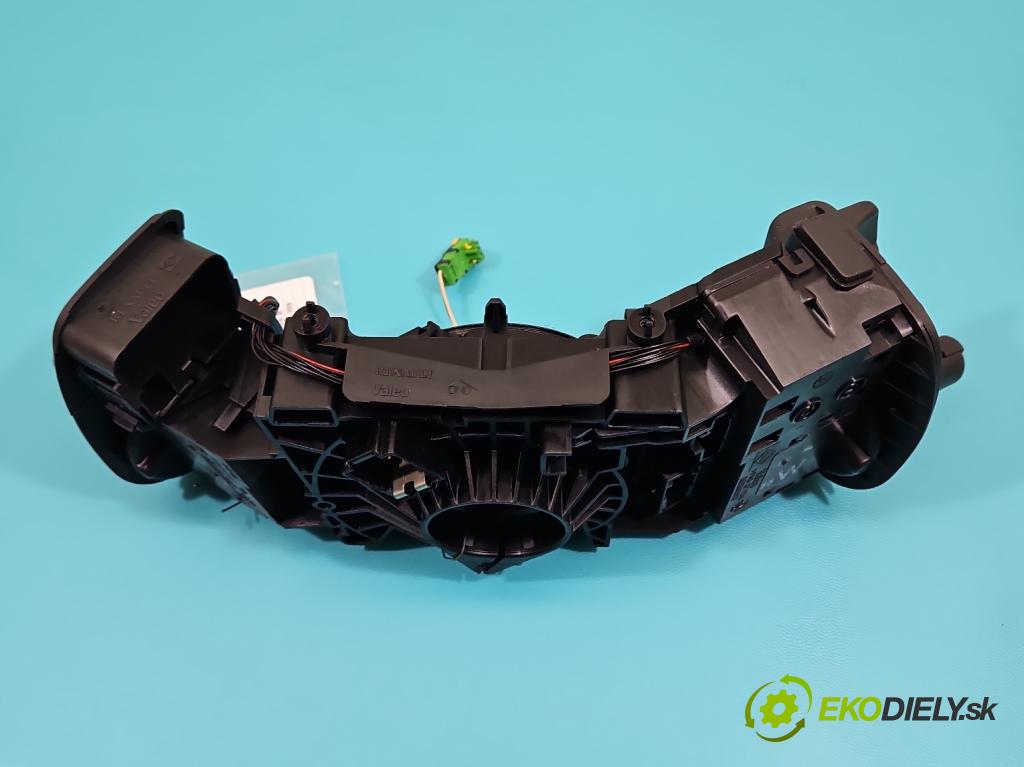 Renault Scenic II 2003-2009 1.6 16V 113 HP manual 83 kW 1598 cm3 5- prepínač komplex: 8200127727 (Prepínacie páčky pod volantom)