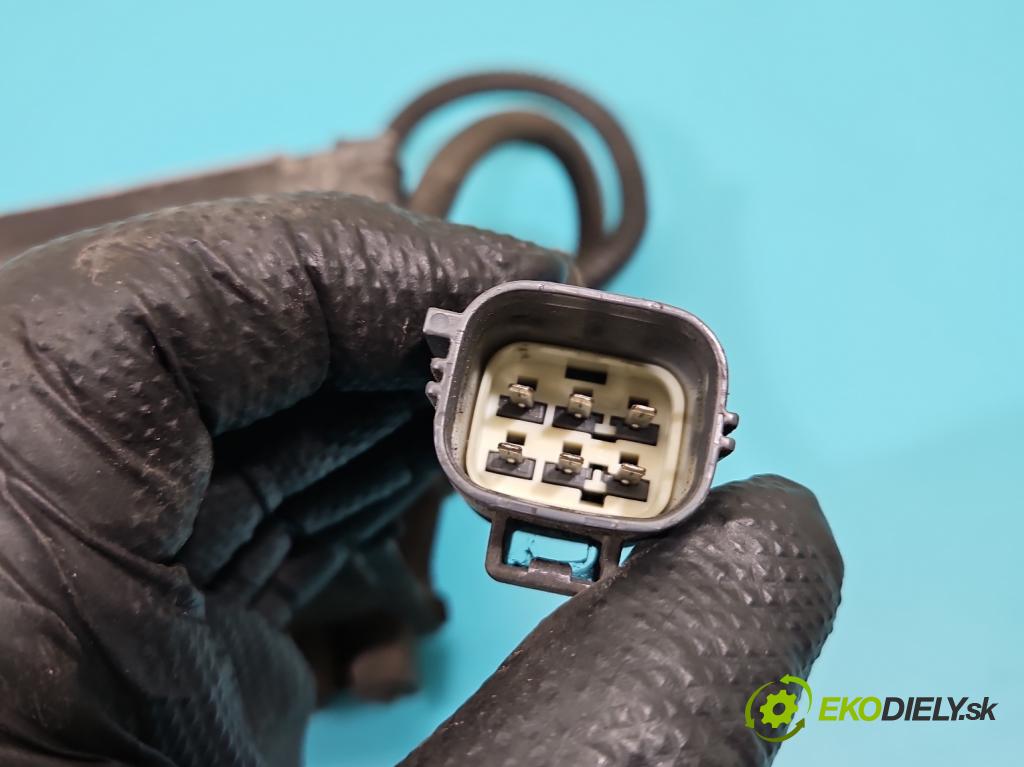 Volvo S60 I 2000-2010 2.4 20V 170 HP manual 125 kW 2435 cm3 4- klapka 8644345 (Škrtiaca klapka)