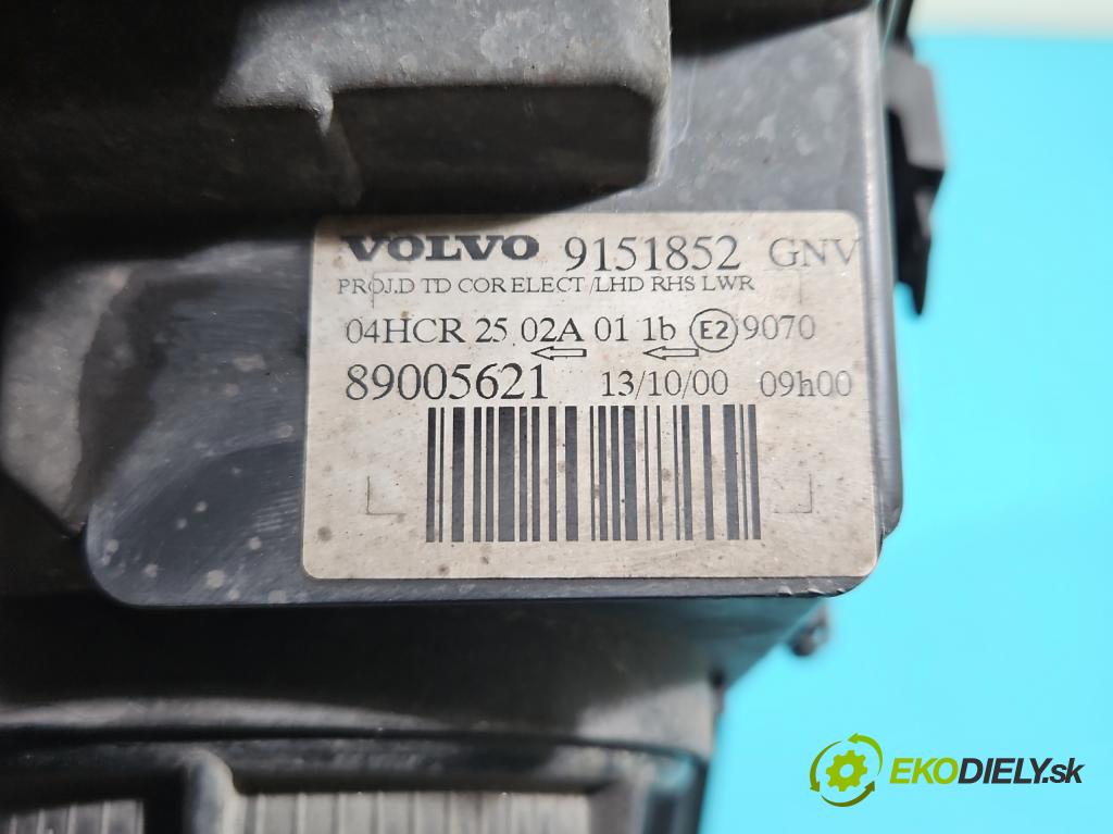 Volvo S60 I 2000-2010 2.4 20V 170 HP manual 125 kW 2435 cm3 4- Reflektor: pravý 89005621 (Svetlo predné pravé)