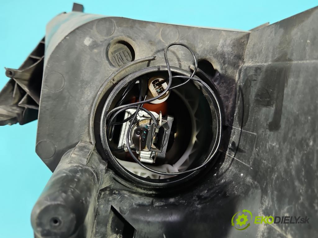 Opel Zafira B 2005-2014 1.9 cdti 120 HP manual 88 kW 1910 cm3 5- Reflektor: ľavý 0301214201 (Kľučka dverí ostatné)