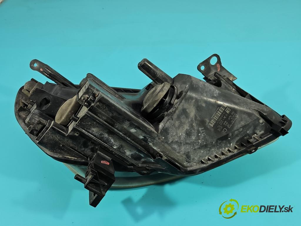 Opel Zafira B 2005-2014 1.9 cdti 120 HP manual 88 kW 1910 cm3 5- Reflektor: ľavý 0301214201 (Kľučka dverí ostatné)