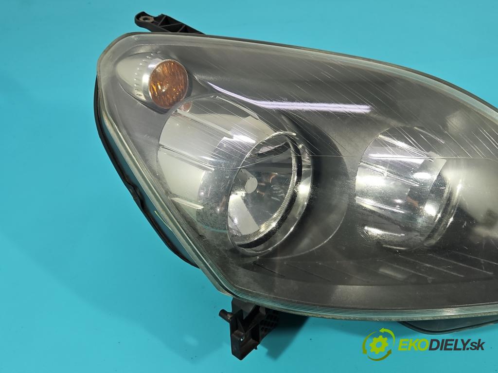 Opel Zafira B 2005-2014 1.9 cdti 120 HP manual 88 kW 1910 cm3 5- Reflektor: pravý  (Svetlo predné pravé)