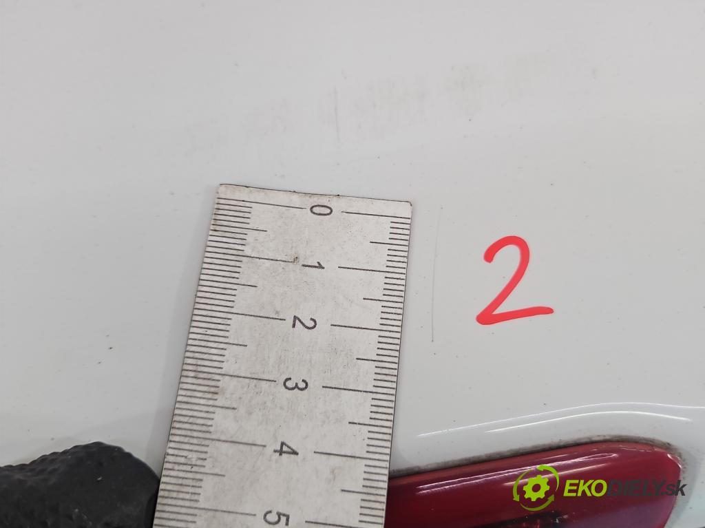 Renault Clio III 2005-2012 1.5 dci 68 hp manual 50 kW 1461 cm3 3- zadní kufrové dveře  (Zadní kapota (kufr))