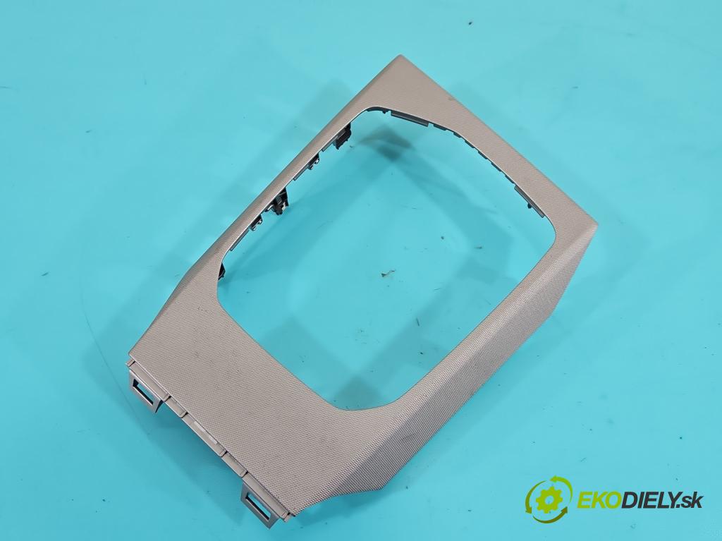 Bmw 3 G20 2018- 2.0 T 184 hp automatic 135 kW 1998 cm3 4- lišta ozdobná interiéry: 6806855