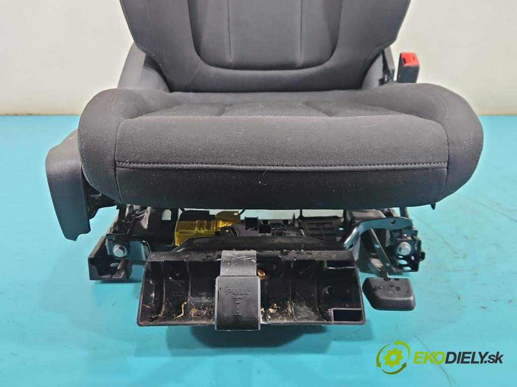 Bmw 3 G20 2018- 2.0 T 184hp automatic 135 kW 1998 cm3 4- Sedačka pravý  (Sedadlo)