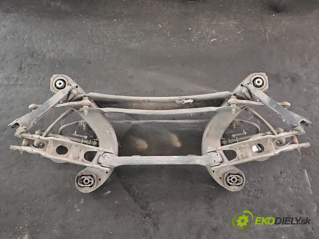 Mercedes E W213 2016-2023 2.0 CDI 194KM automatic 143 kW 1950 cm3 5- zadní výztuha 2133509707 (Zadní výztuha)