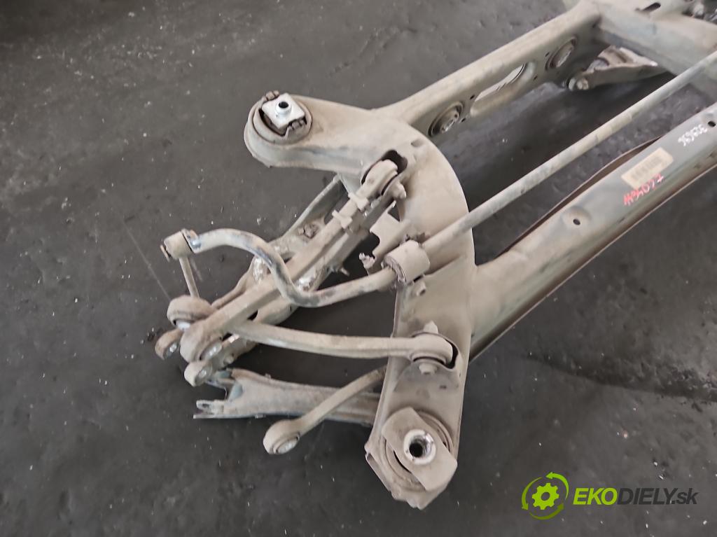 Mercedes E W213 2016-2023 2.0 CDI 194KM automatic 143 kW 1950 cm3 5- zadní výztuha 2133509707 (Zadní výztuha)