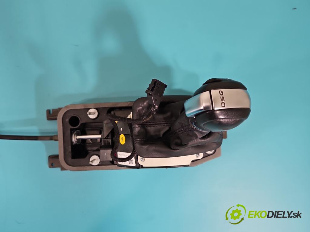 Vw Passat B7 2010-2014 2.0 tdi 140 HP automatic 103 kW 1968 cm3 5- Páka: Změny: stupeň,rýchlosť 3AB713023A (Rýchlostná páka (kulisa))