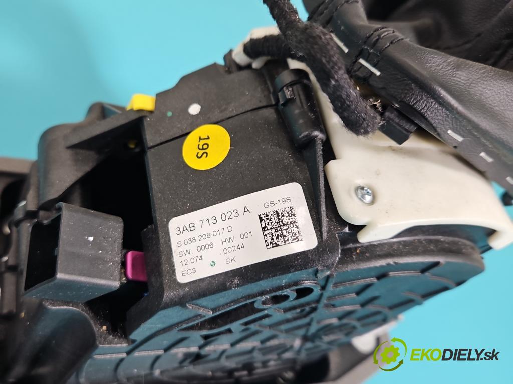 Vw Passat B7 2010-2014 2.0 tdi 140 HP automatic 103 kW 1968 cm3 5- Páka: Změny: stupeň,rýchlosť 3AB713023A (Rýchlostná páka (kulisa))