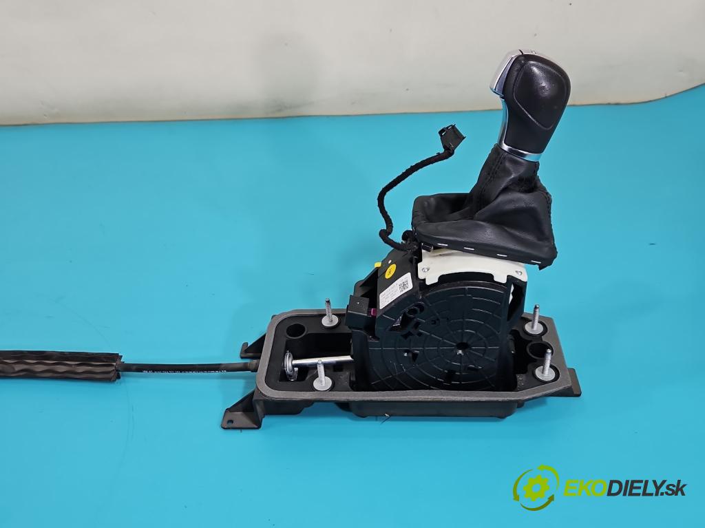 Vw Passat B7 2010-2014 2.0 tdi 140 HP automatic 103 kW 1968 cm3 5- Páka: Změny: stupeň,rýchlosť 3AB713023A (Rýchlostná páka (kulisa))