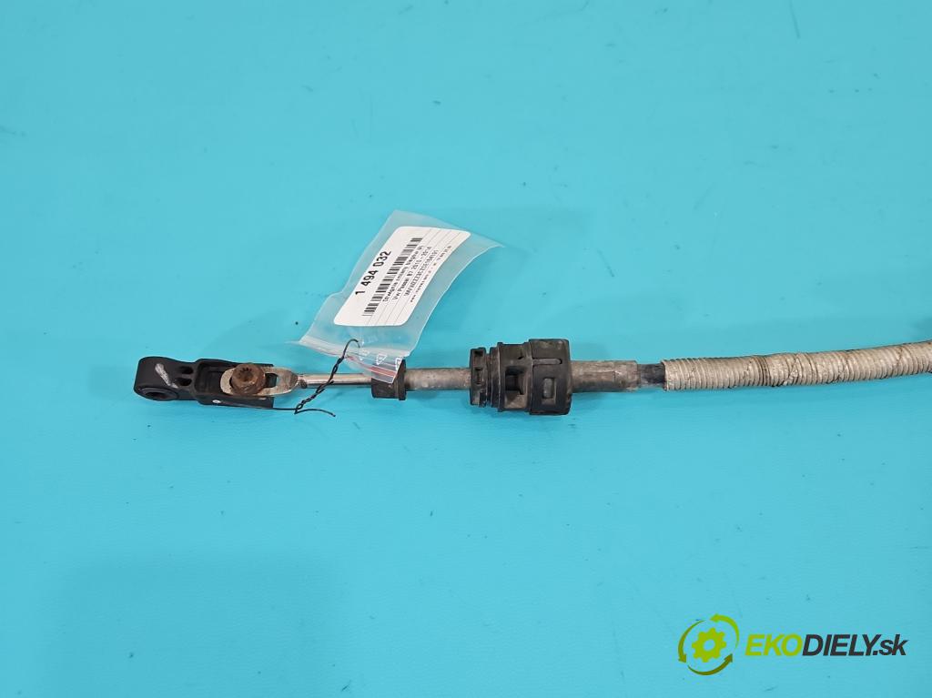 Vw Passat B7 2010-2014 2.0 tdi 140 HP automatic 103 kW 1968 cm3 5- Páka: Změny: stupeň,rýchlosť 3AB713023A (Rýchlostná páka (kulisa))