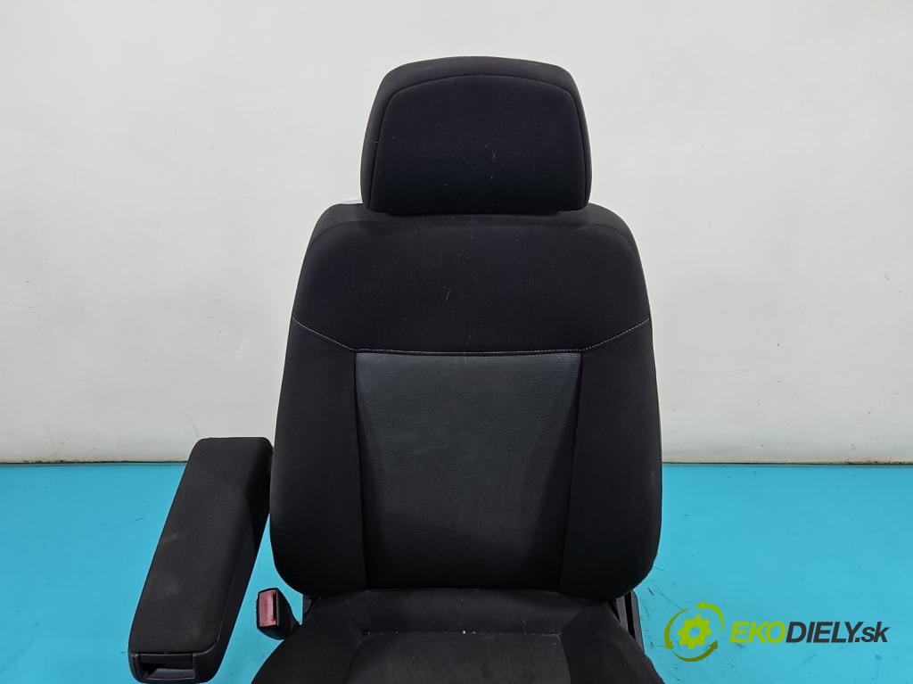 Opel Astra III 2004-2014 1.7 cdti 101 HP manual 74 kW 1686 cm3 5- Sedačka ľavý  (Sedadlo)
