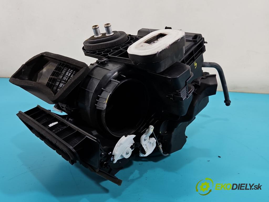Dacia Duster II 2018-2024 1.6 16V 114 HP manual 84 kW 1598 cm3 5- radiator 1510483 (Radiátor kúrenia)