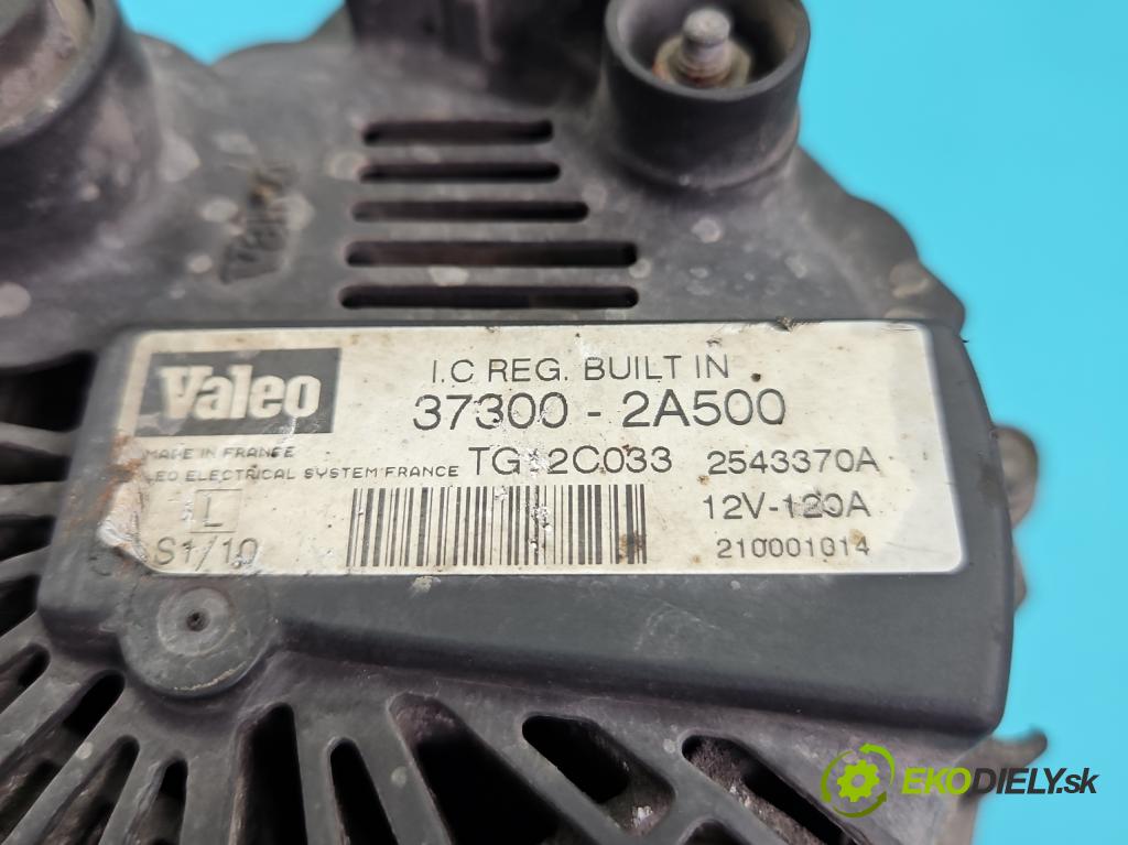 Kia Venga 1.4 crdi 75 HP manual 55 kW 1396 cm3 5- Alternator 37300-2A500 (Alternátor)