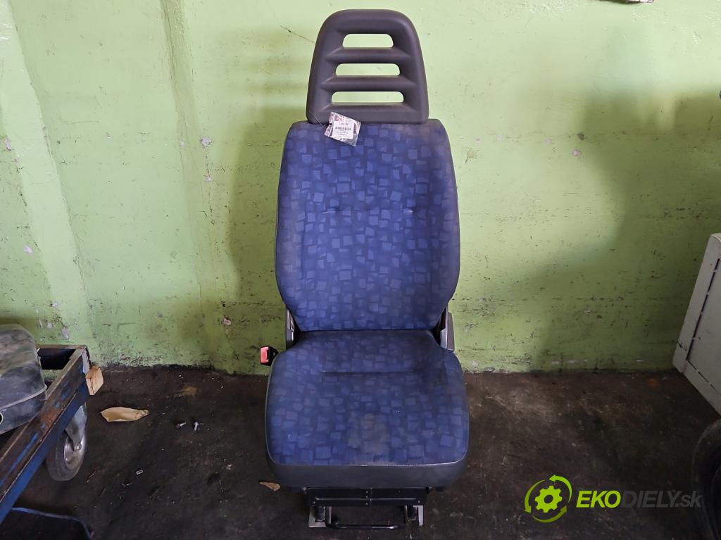 Iveco Daily III 1999-2006 2.3 HPI 116 HP manual 85 kW 2286 cm3 5- Sedačka ľavý  (Sedadlo)