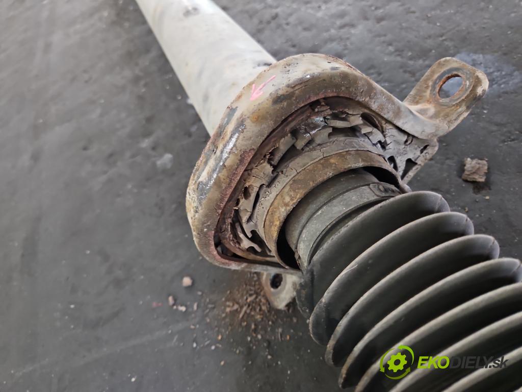 Iveco Daily III 1999-2006 2.3 HPI 116 HP manual 85 kW 2286 cm3 5- Hřídel: zadné  (Kardaňový hriadeľ)