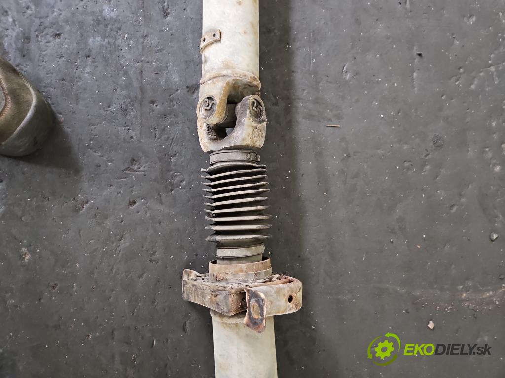 Iveco Daily III 1999-2006 2.3 HPI 116 HP manual 85 kW 2286 cm3 5- Hřídel: zadné  (Kardaňový hriadeľ)