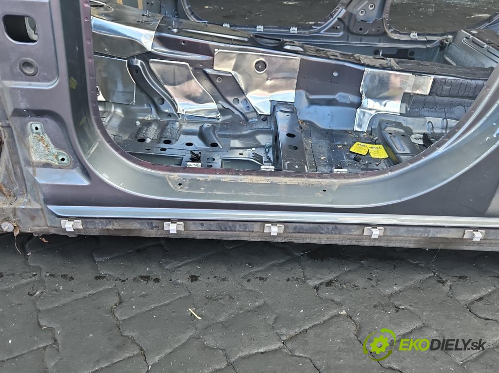 Mercedes E W213 2016-2023 2.0 CDI 194KM automatic 143 kW 1950 cm3 5- práh levý  (Karoserie ostatní)