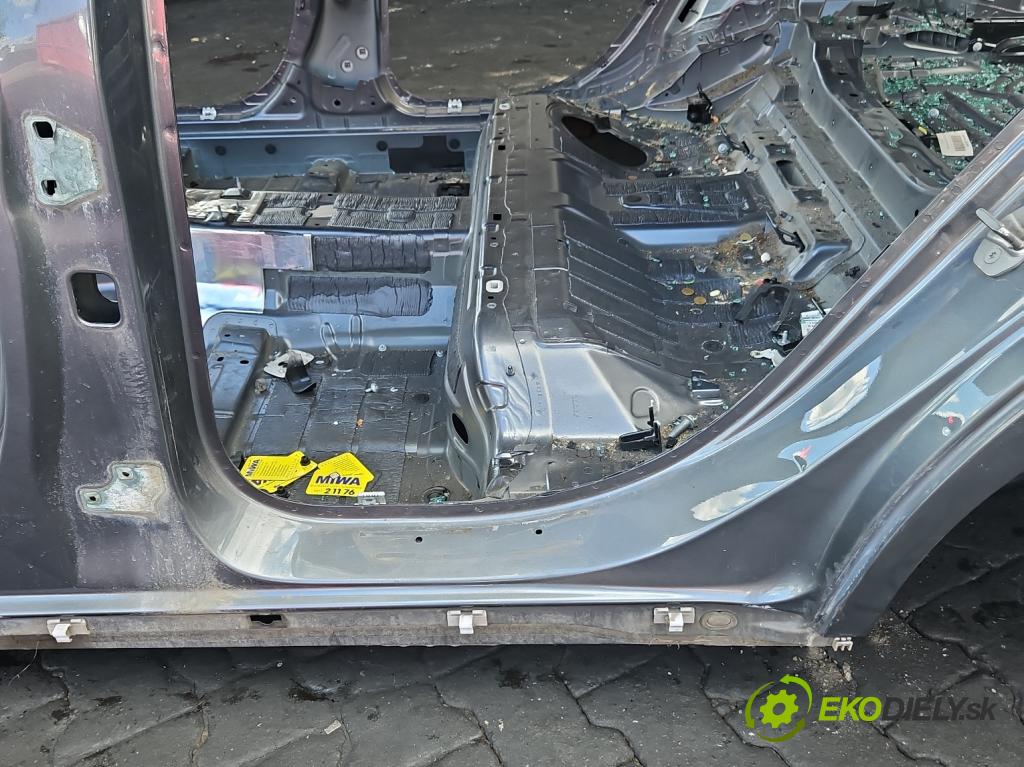 Mercedes E W213 2016-2023 2.0 CDI 194KM automatic 143 kW 1950 cm3 5- práh levý  (Karoserie ostatní)