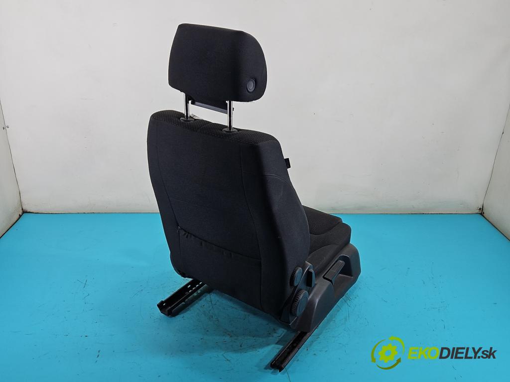 Vw Passat B6 2005-2010 2.0 FSI 150 HP manual 110 kW 1984 cm3 5- Sedačka pravý  (Sedadlo)