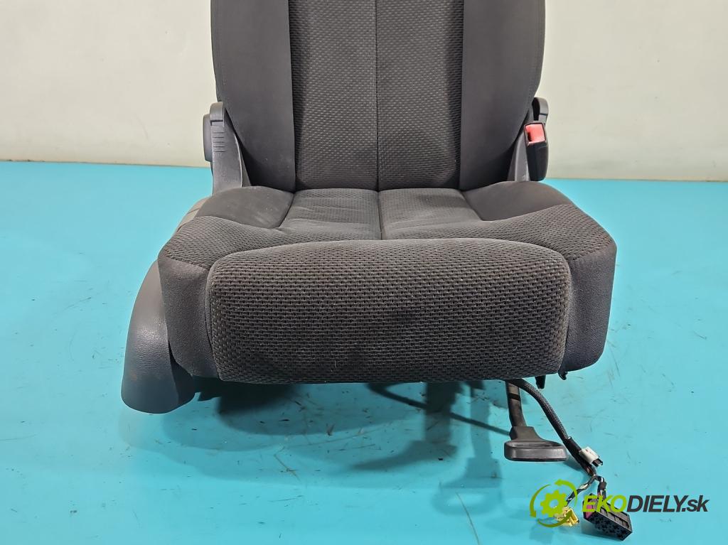 Vw Passat B6 2005-2010 2.0 FSI 150 HP manual 110 kW 1984 cm3 5- Sedačka pravý  (Sedadlo)