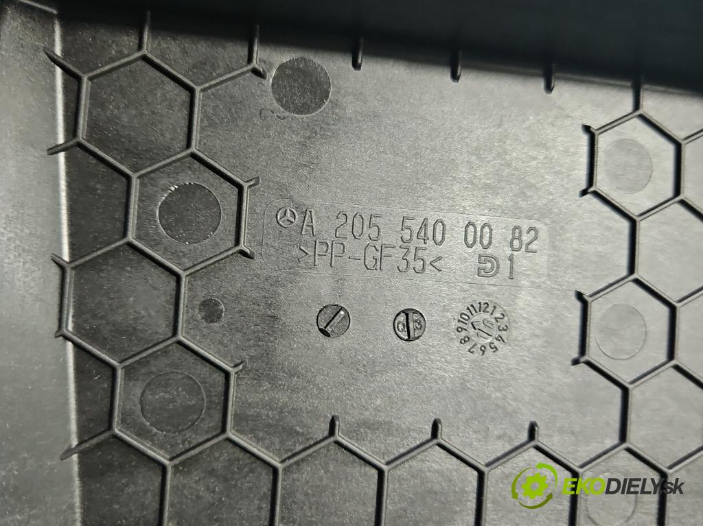 Mercedes E W213 2016-2023 2.0 CDI 194KM automatic 143 kW 1950 cm3 5- skříňka pojistková A2055400082 (Pojistková skříňka)