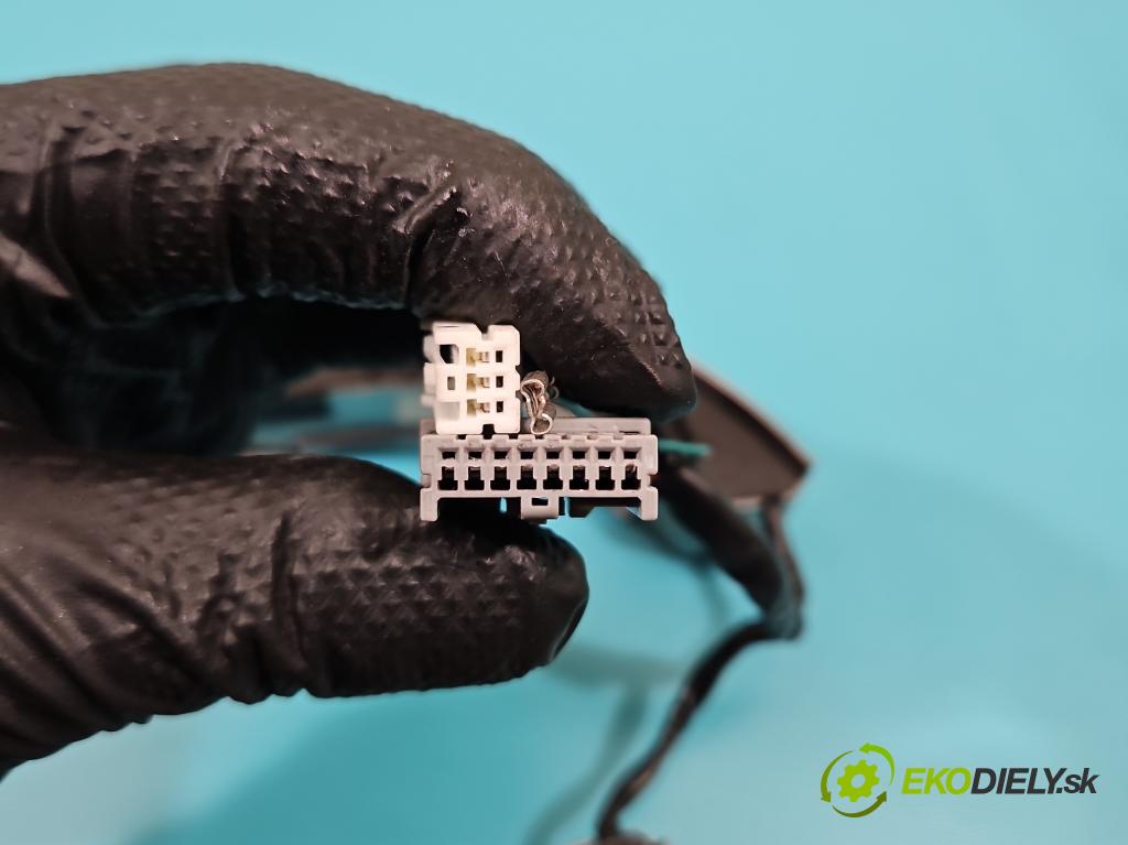 Nissan Qashqai I J10 2006-2013 1.5 dci 106 HP manual 78 kW 1461 cm3 5- prepínač multifunkční: řízení:  (Prepínacie páčky pod volantom)