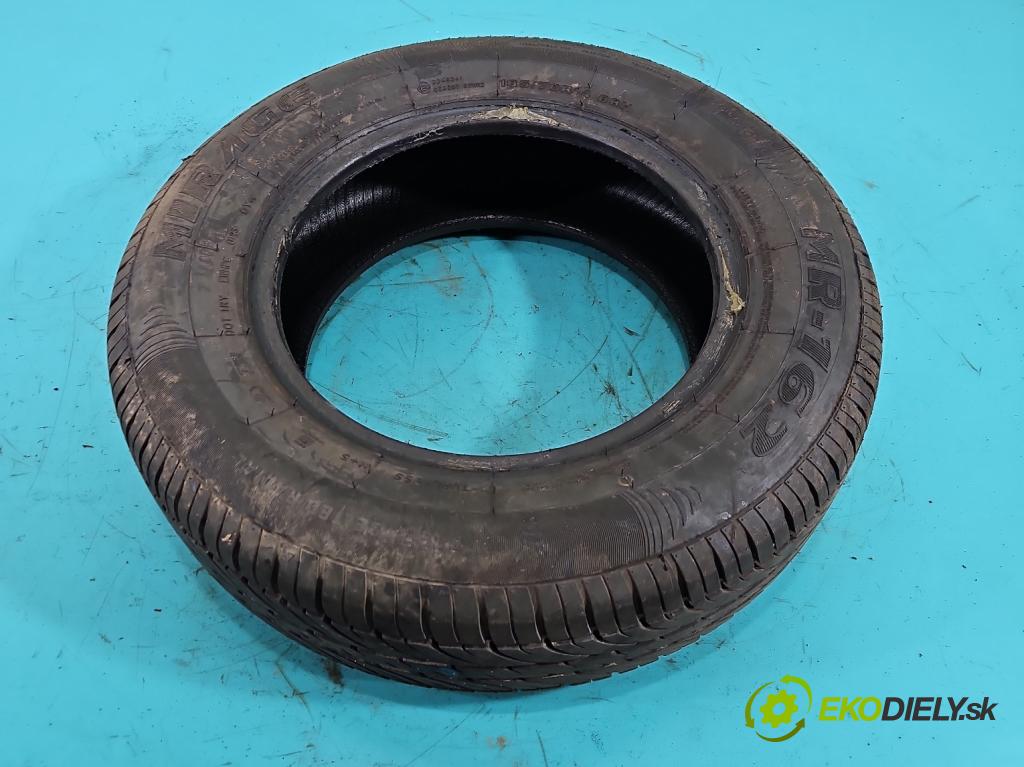 Vw Golf IV 1997-2003 1.6 SR 101 hp manual 74 kW 1595 cm3 3- pneumatiky: letní para