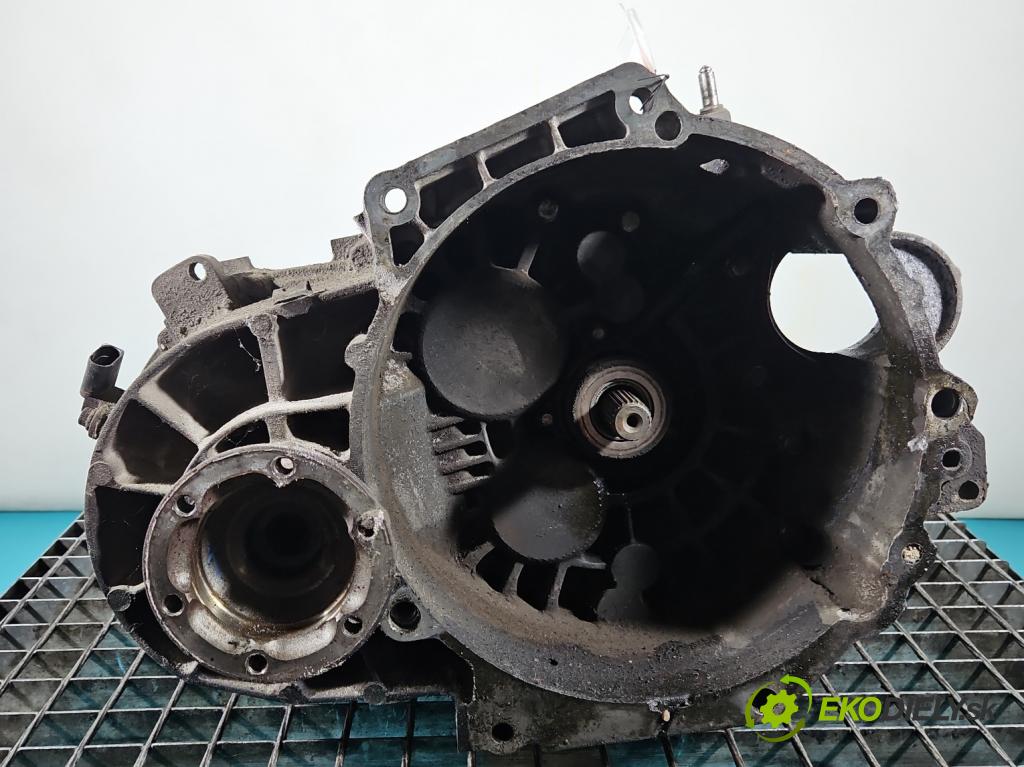 Vw Bora 1.9 tdi 116 hp manual 85 kW 1896 cm3 4- převodovka stupňová manual DRW