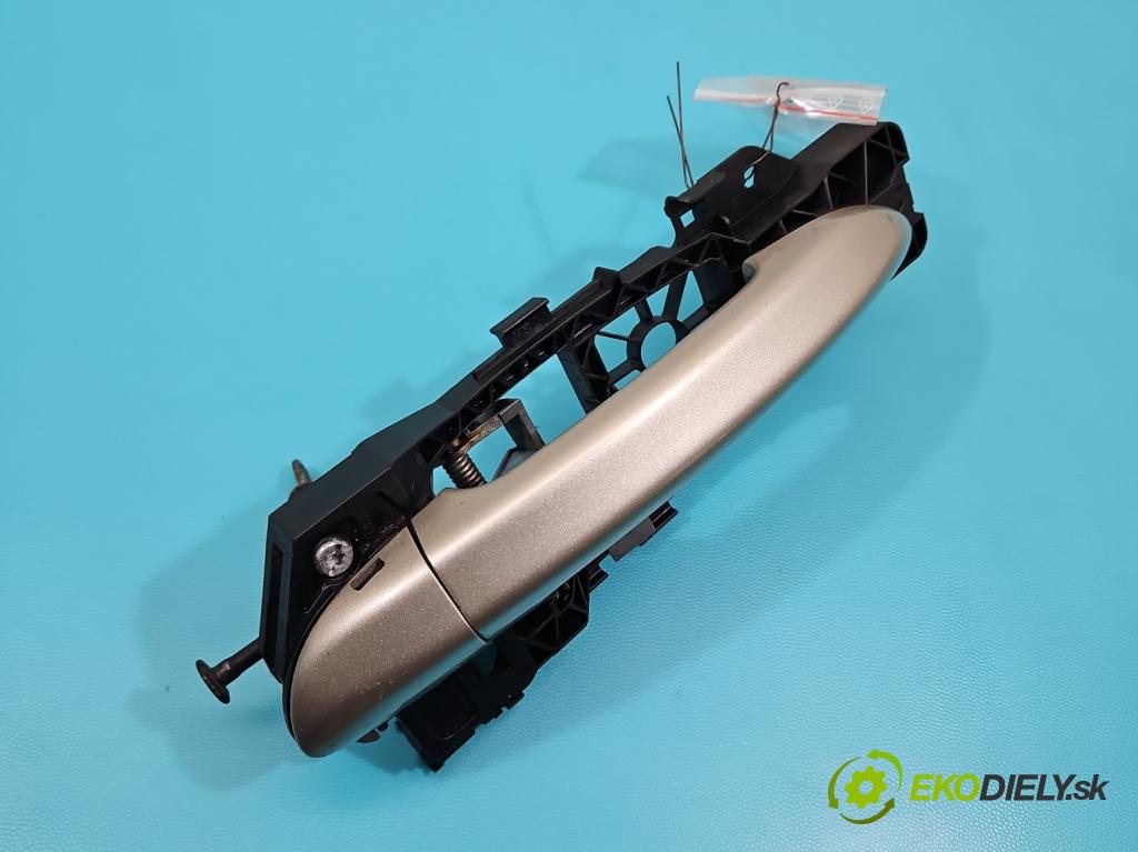 Vw Passat B6 2005-2010 2.0 FSI 150 HP manual 110 kW 1984 cm3 5- rukoväť predné ľavé mimo: 3C0837885F (Kľučka dverí vonkajšia predná ľavá)