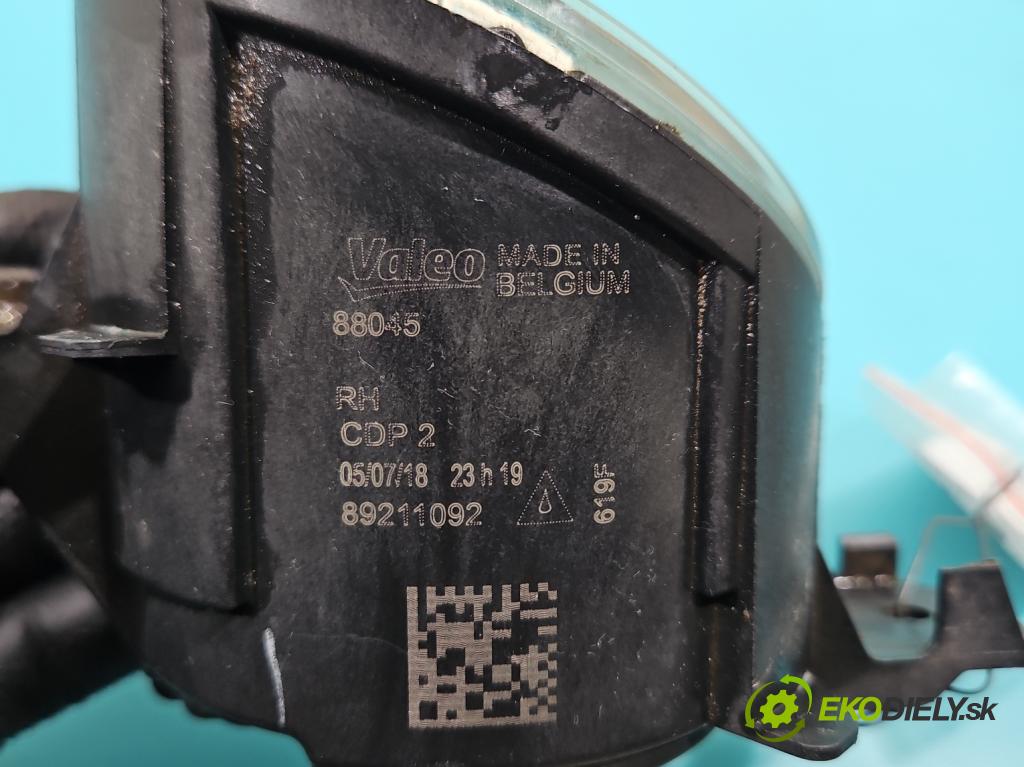 Nissan Qashqai I J10 2006-2013 1.5 dci 106 hp manual 78 kW 1461 cm3 5- Halogen pravý 89211092 (Klika dveří ostatní)