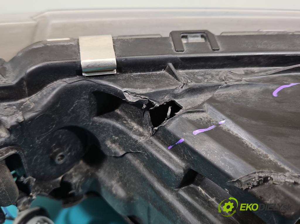 Mitsubishi Outlander III 2012-2022 2.4 135 HP automatic 99 kW 2360 cm3 5- Reflektor: pravý 8301D3-32 (Svetlo predné pravé)