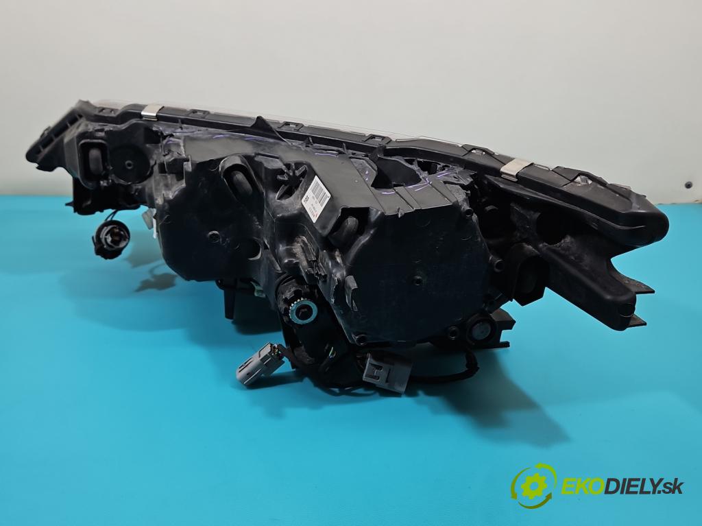 Mitsubishi Outlander III 2012-2022 2.4 135 HP automatic 99 kW 2360 cm3 5- Reflektor: pravý 8301D3-32 (Svetlo predné pravé)