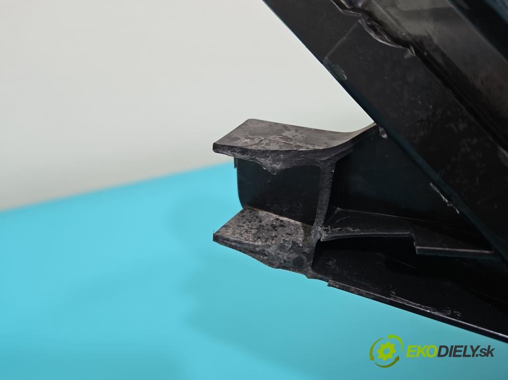 Mitsubishi Outlander III 2012-2022 2.4 135 HP automatic 99 kW 2360 cm3 5- Reflektor: pravý 8301D3-32 (Svetlo predné pravé)