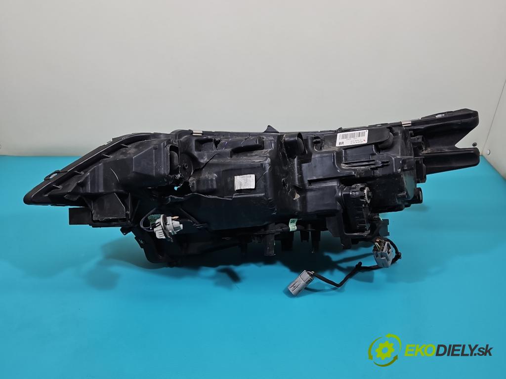 Mitsubishi Outlander III 2012-2022 2.4 135 HP automatic 99 kW 2360 cm3 5- Reflektor: pravý 8301D3-32 (Svetlo predné pravé)