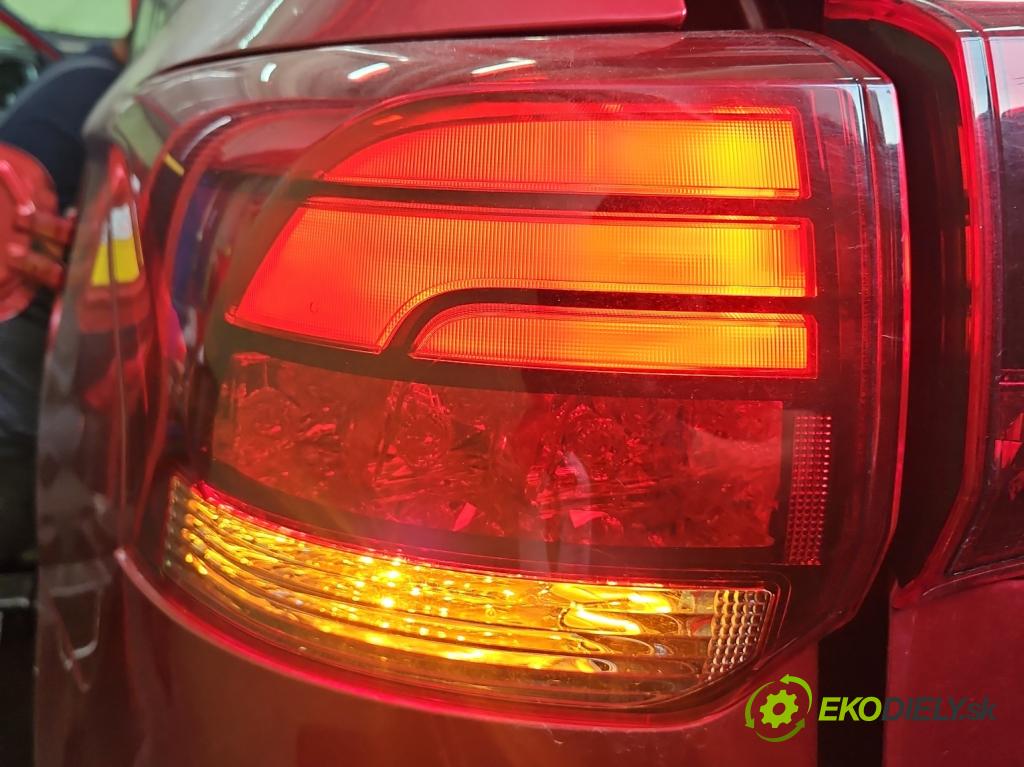 Mitsubishi Outlander III 2012-2022 2.4 135 hp automatic 99 kW 2360 cm3 5- světlo zadní levé W2869 (Klika dveří ostatní)