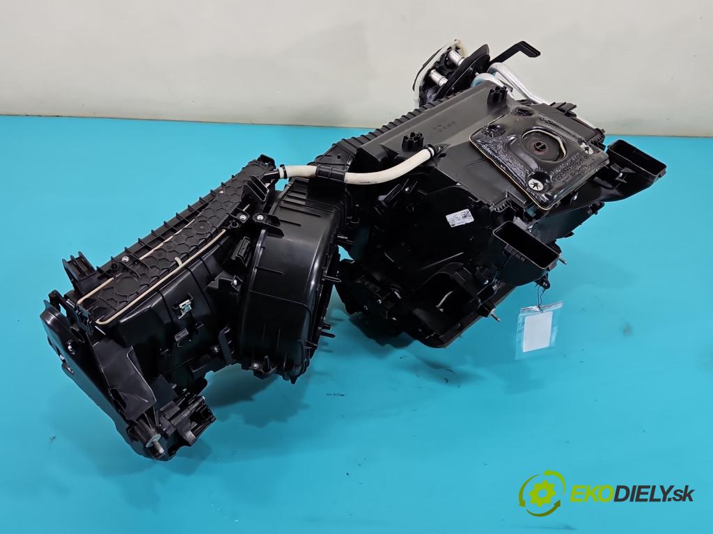 Bmw 3 G20 2018- 2.0 T 184 hp automatic 135 kW 1998 cm3 4- radiátor 7942085 (Radiátor topení)