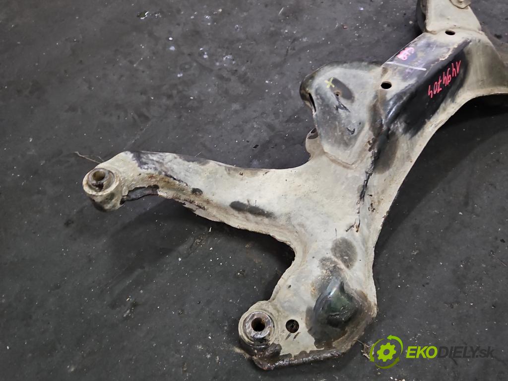 Nissan Primera P11 1996-2002 1.6 16V 99 HP manual 73 kW 1597 cm3 5- výstuha motora