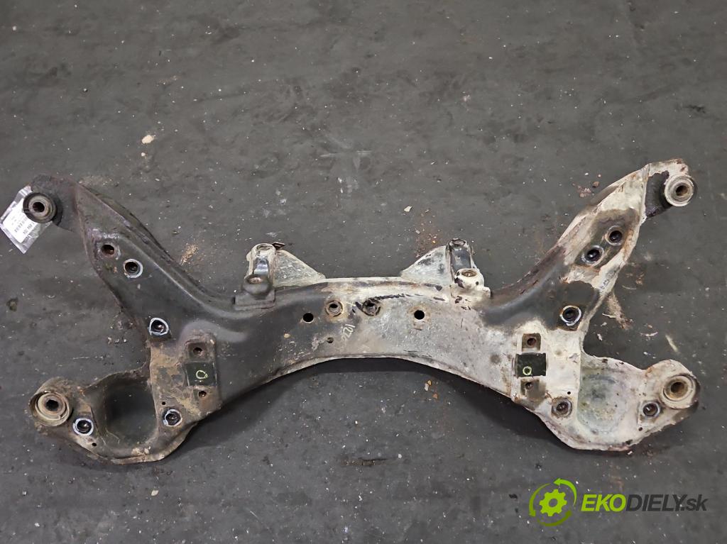 Nissan Primera P11 1996-2002 1.6 16V 99 HP manual 73 kW 1597 cm3 5- výstuha motora