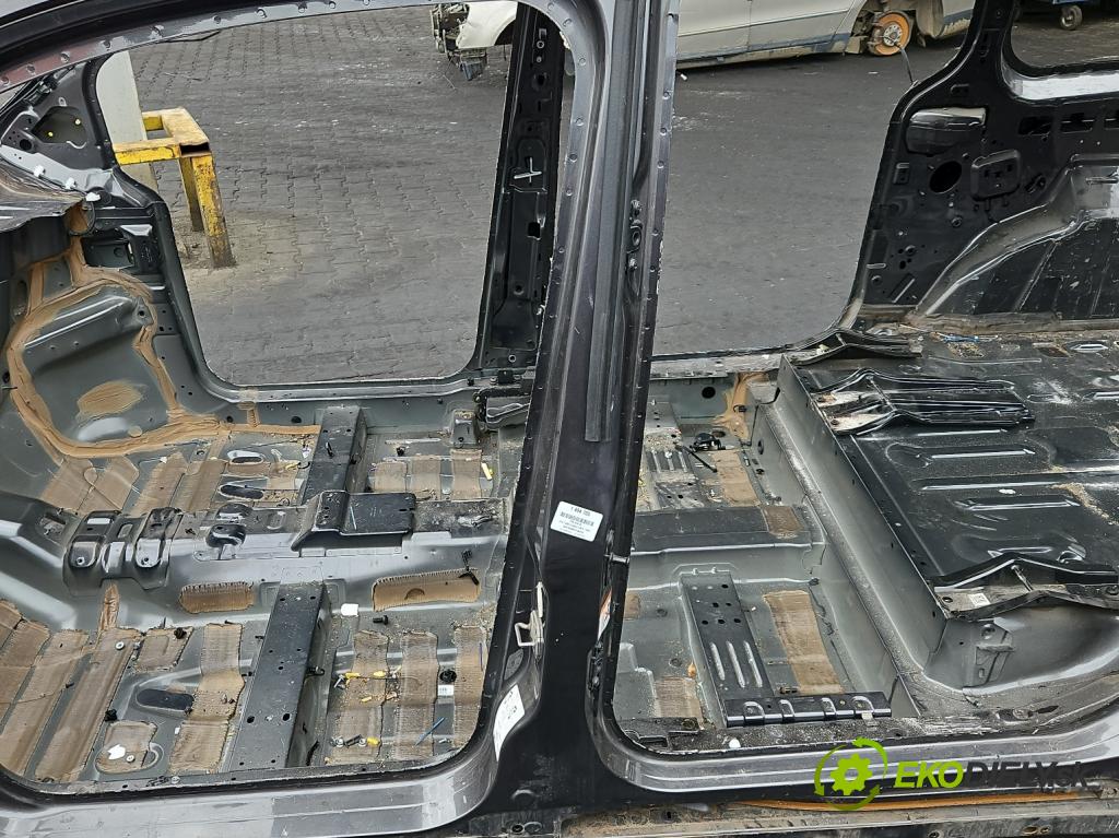 Ford Transit Connect II MK2 2012-2022 1.5 tdci 120 hp manual 88,2 kW 1499 cm3 5- práh levý  (Karoserie ostatní)