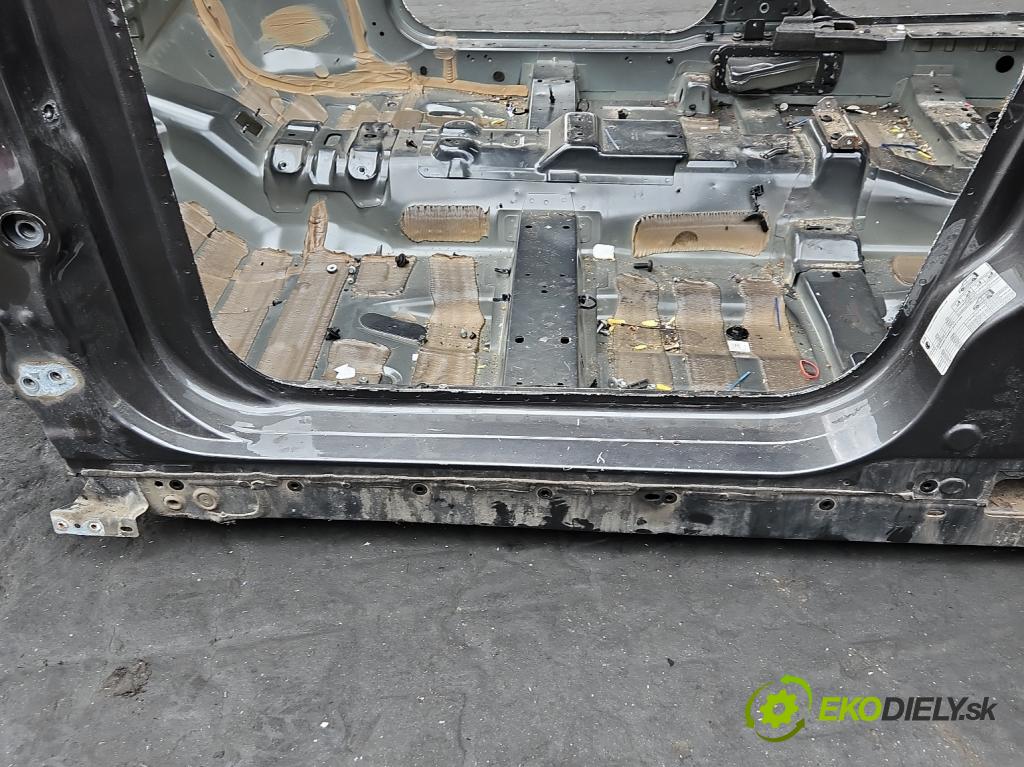 Ford Transit Connect II MK2 2012-2022 1.5 tdci 120 hp manual 88,2 kW 1499 cm3 5- práh levý  (Karoserie ostatní)