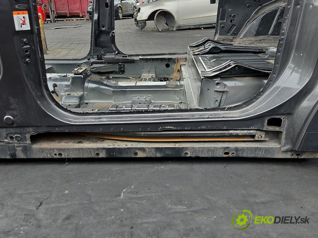 Ford Transit Connect II MK2 2012-2022 1.5 tdci 120 hp manual 88,2 kW 1499 cm3 5- práh levý  (Karoserie ostatní)