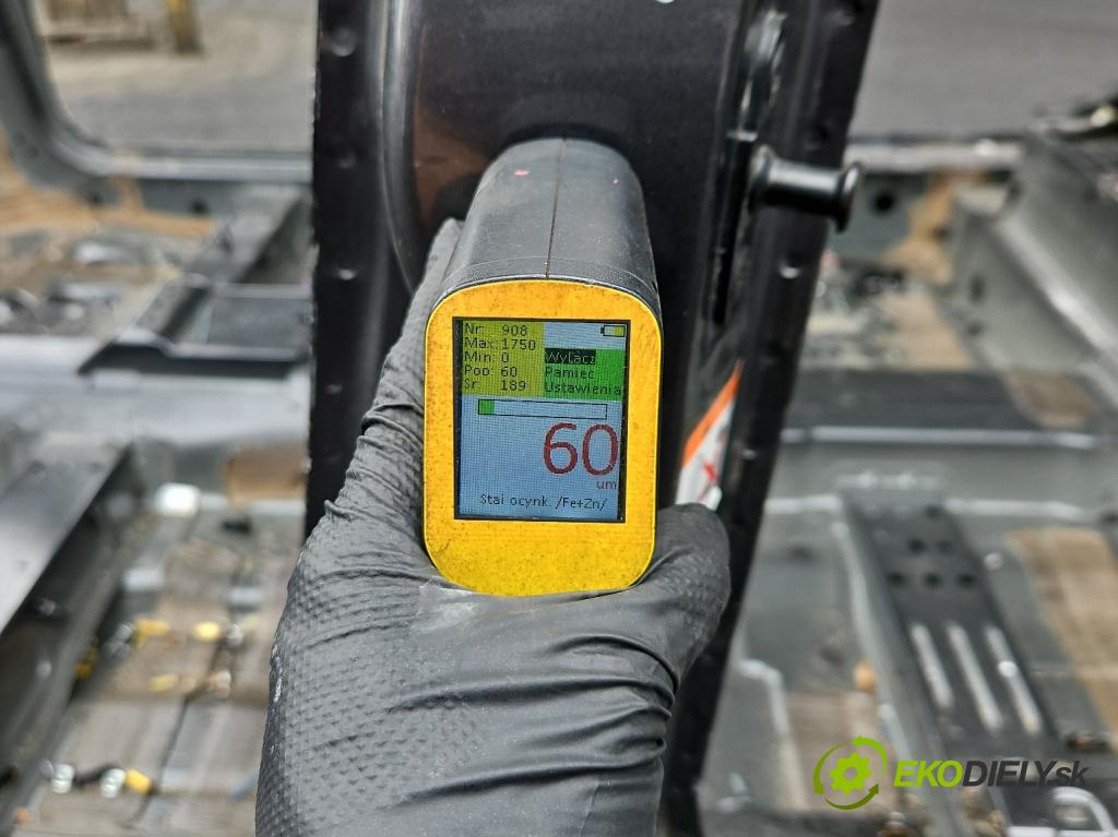 Ford Transit Connect II MK2 2012-2022 1.5 tdci 120 hp manual 88,2 kW 1499 cm3 5- práh levý  (Karoserie ostatní)