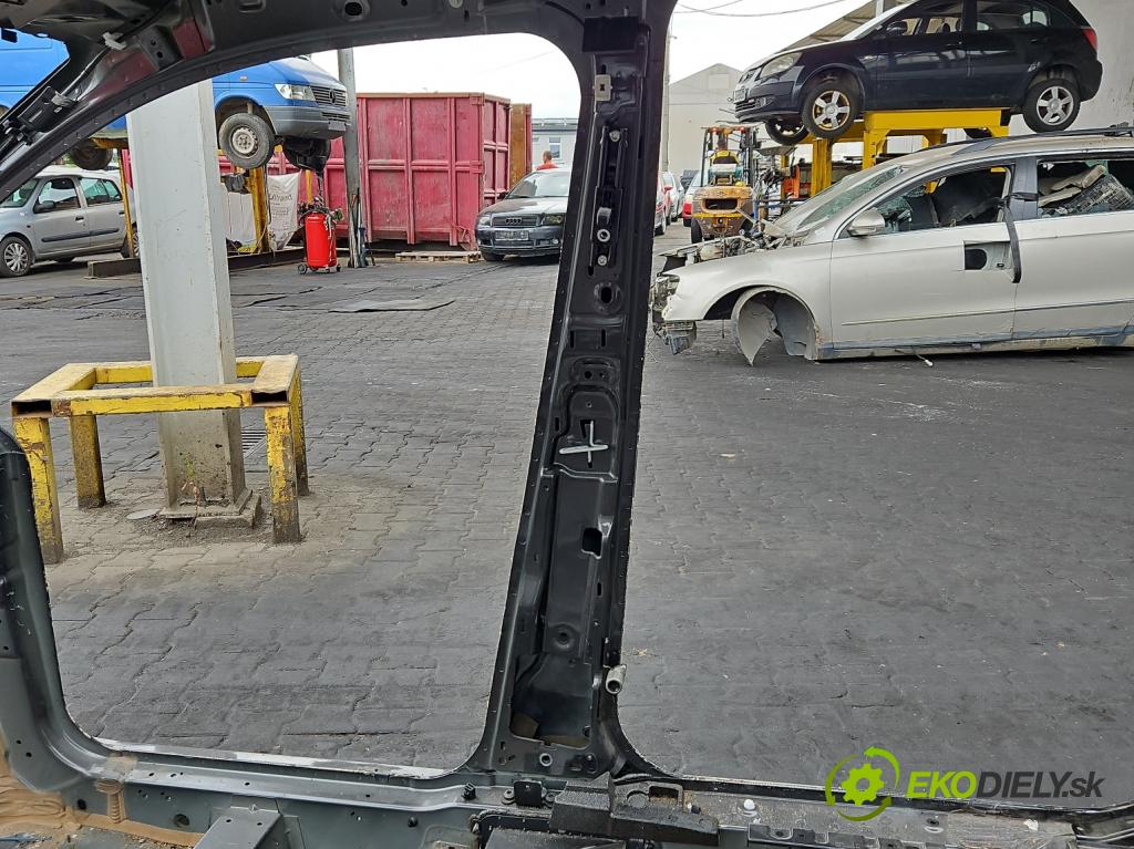 Ford Transit Connect II MK2 2012-2022 1.5 tdci 120 HP manual 88,2 kW 1499 cm3 5- Práh: pravý  (Karoséria ostatné)