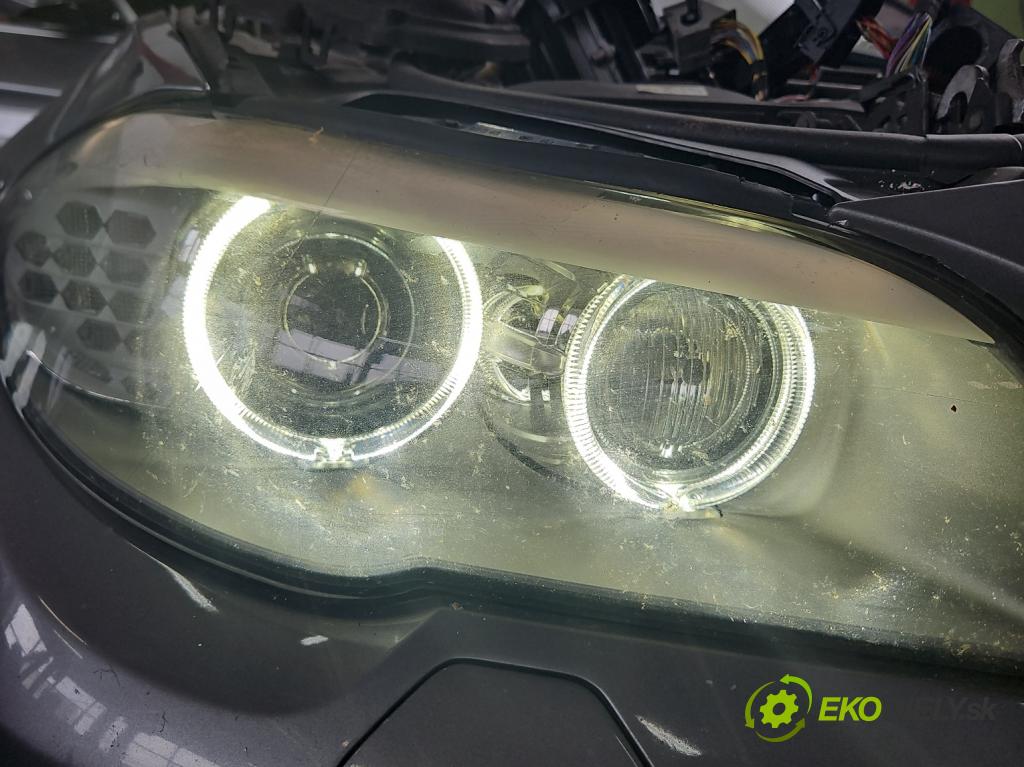 Bmw 5 F10 2010-2017 2.0d 218 HP automatic 160 kW 1995 cm3 5- Reflektor: pravý 7203252 (Svetlo predné pravé)