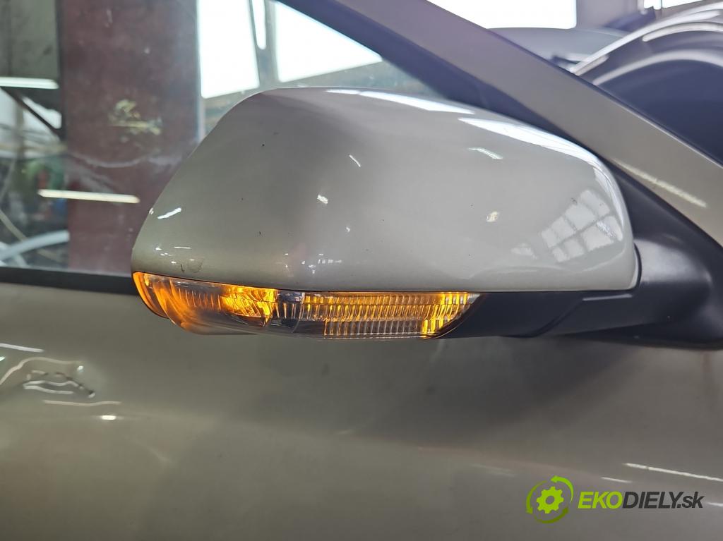 Skoda Octavia II 2004-2013 1.6 FSI 116 hp manual 85 kW 1598 cm3 5- zpětné zrcátko pravé  (Klika dveří ostatní)