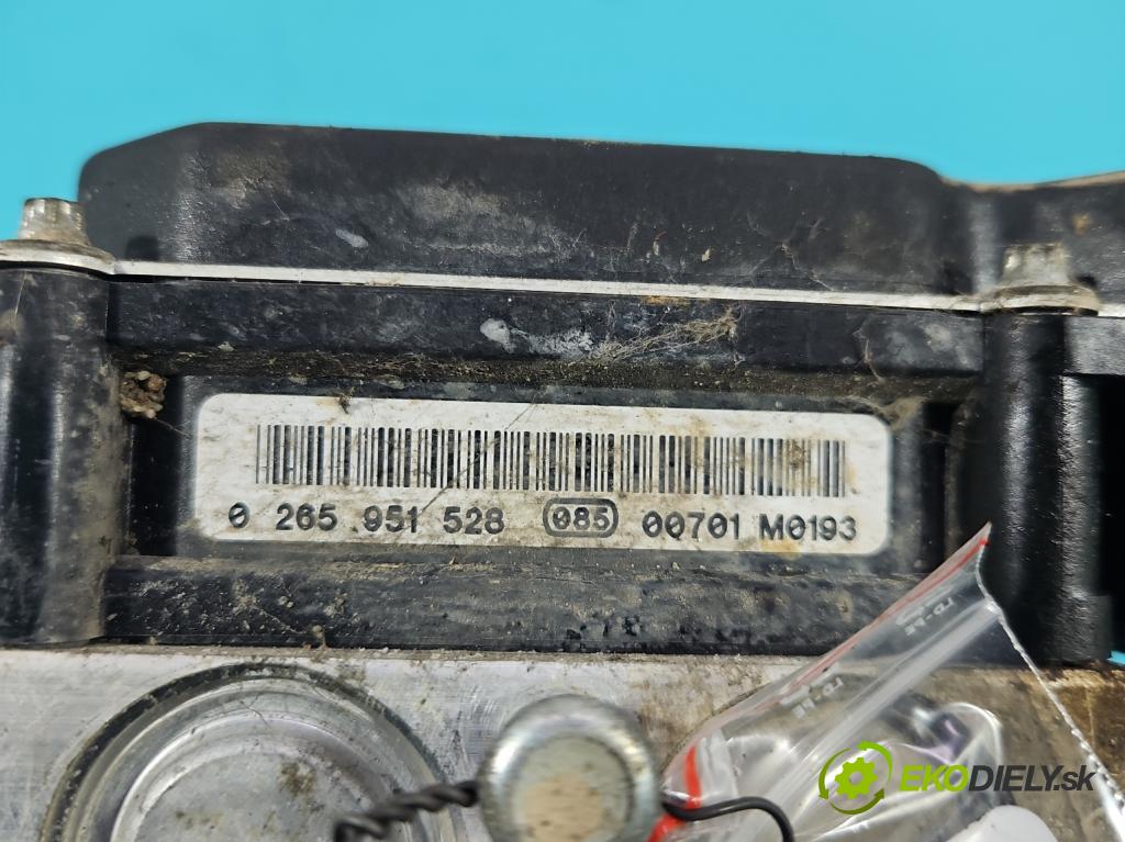 Nissan Qashqai I J10 2006-2013 1.5 dci 106 HP manual 78 kW 1461 cm3 5- čerpadlo abs 0265251374 (Pumpa ABS)