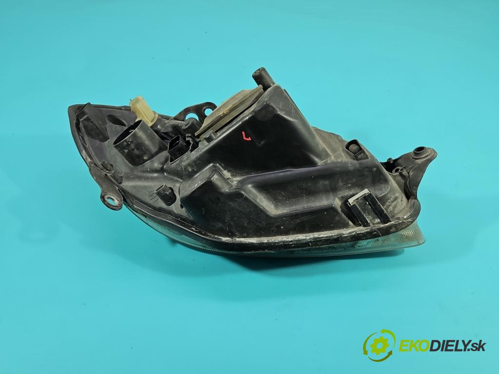 Skoda Fabia II 2007-2014 1.4 16V 86 HP manual 63 kW 1390 cm3 5- Reflektor: ľavý  (Kľučka dverí ostatné)